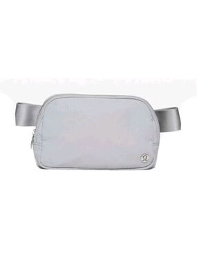 LuluLemon Everywhere Belt Bag